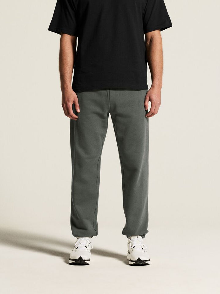 Frequent Sweatpants M