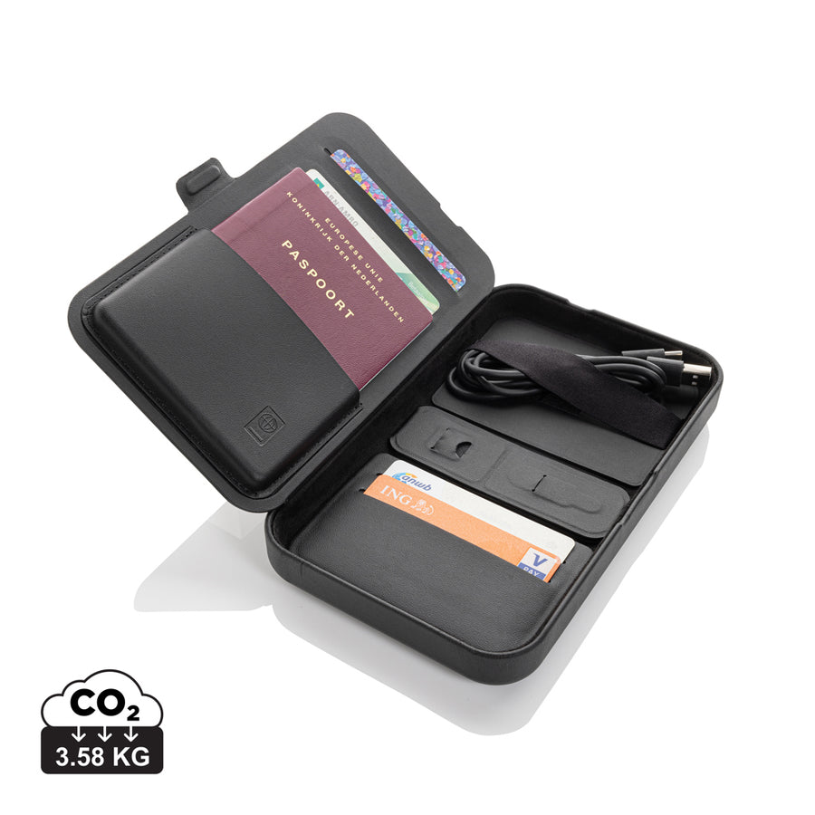 Swiss Peak RCS genanvendt rejseetui med 3-i-1 oplader