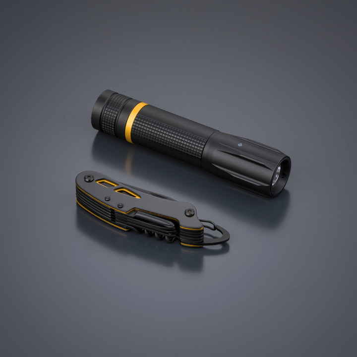 Optima Small Set: pocket knife & flashlight