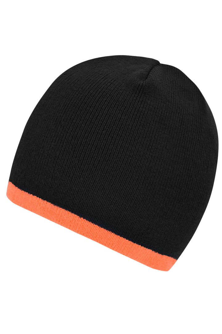 Beanie with contrasting border