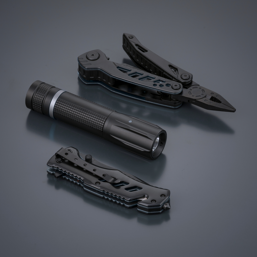 Optima Multiset: multitool, rescue knife & small flashlight